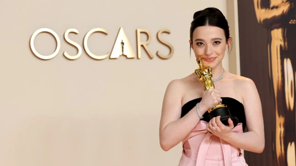 atriz Mikey Madison no oscar 2025